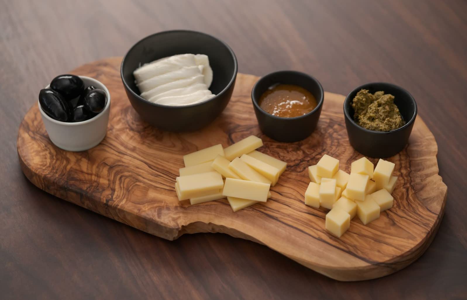 Cleminson 30 x 16 cm Olive Wood Chopping, Serving and Antipasti Board