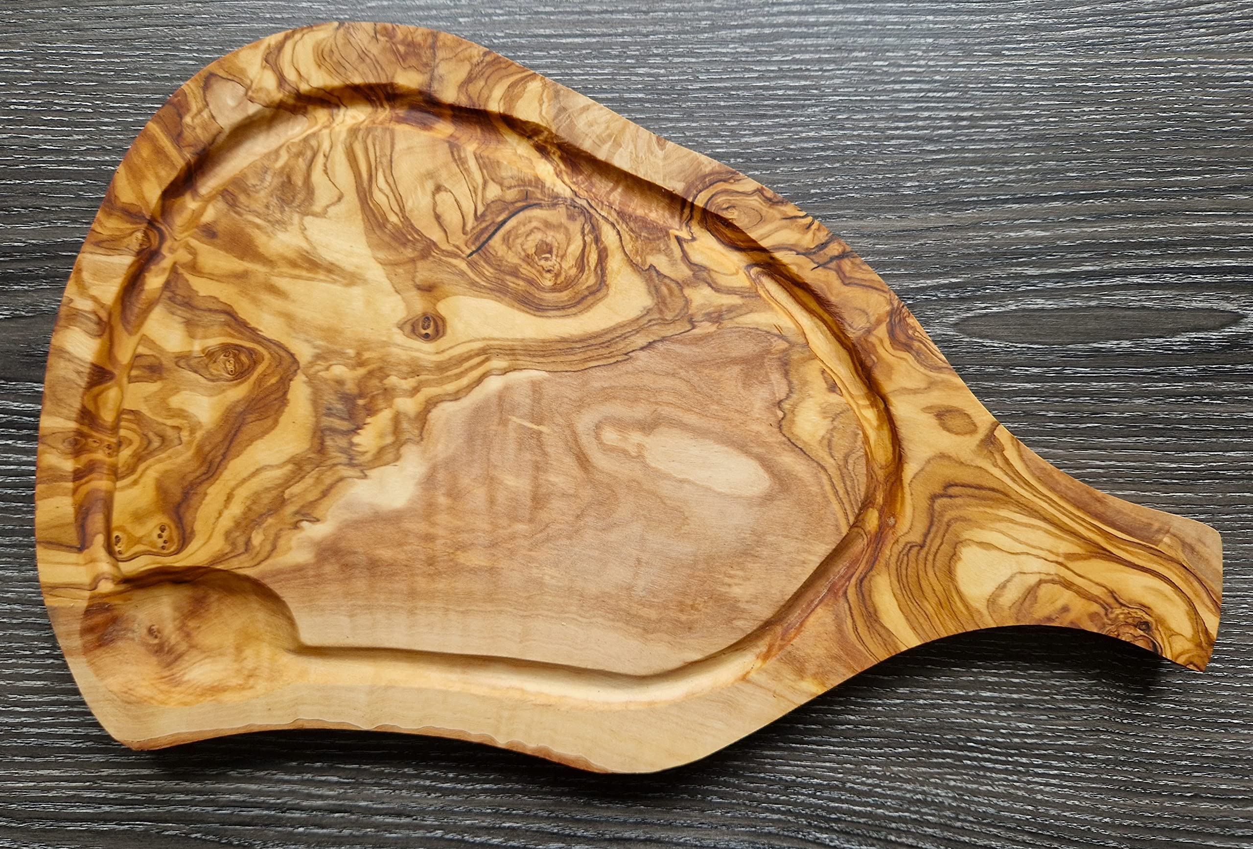 Cleminson 40 x 20 cm Olive Wood Chopping, Serving and Antipasti Board with Handle and Groove